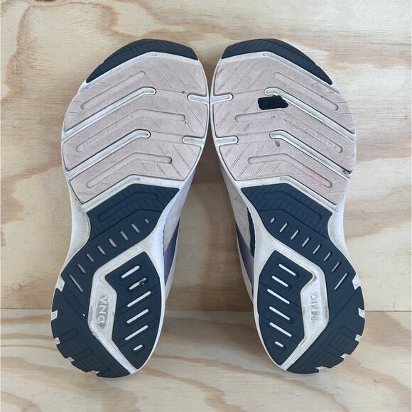 Brooks - Launch 8 - Running Shoes - Gray/Pink - Women's - 11(B) - 1203451B653 - Picture 8 of 9